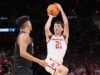 Nebraska meraih kemenangan pertamanya di Turnamen NCAA, mengalahkan Troy 76-47 di belakang 23 poin Pryce Sandfort