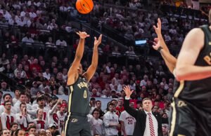 #8 Purdue kalah dalam game kedua berturut-turut, kalah dari Ohio State 82-74 – Purdue Boilermakers