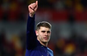 Barcelona mengincar beberapa bek karena klub berupaya memperkuat pertahanan musim depan