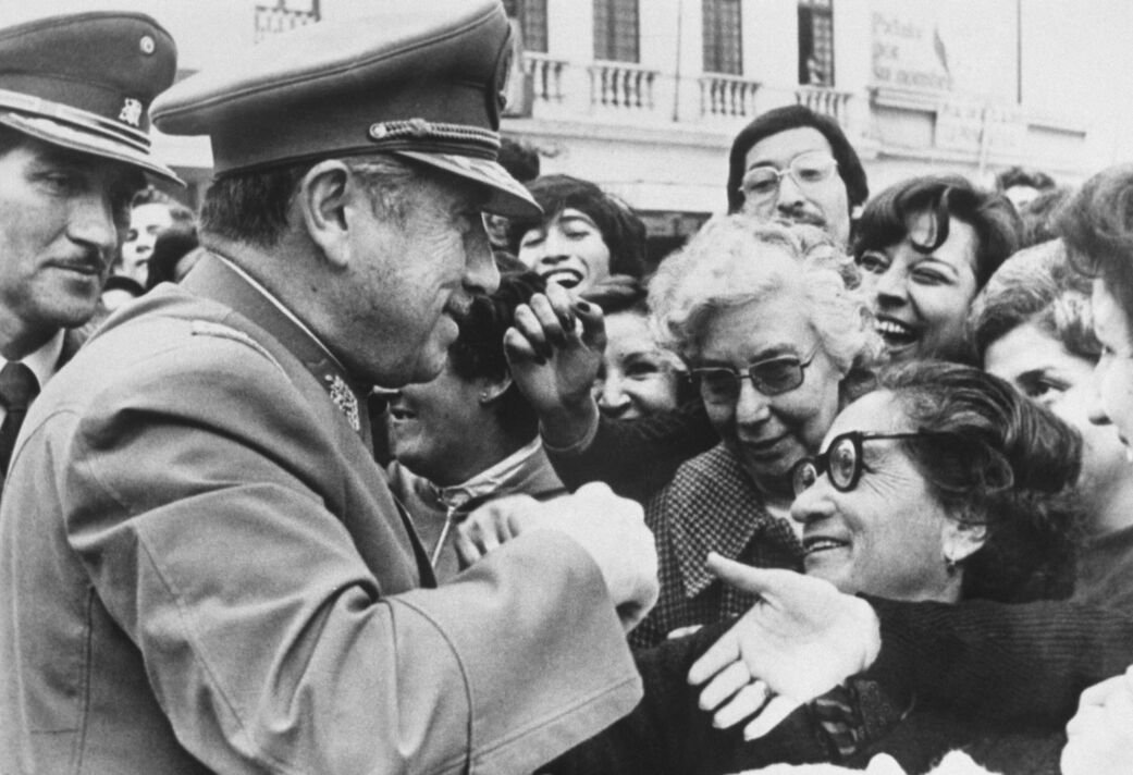 Jenderal Augusto Pinochet bertemu dengan orang Chili