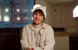 Lingkungan seniman dengan Gaëlle Bourges