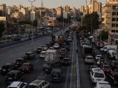 Eksodus massal dari Beirut selatan tak lama setelah tentara Israel menyerukan evakuasi dari kubu Hizbullah yang memiliki hubungan dengan Iran