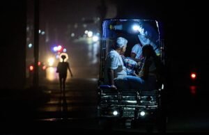 Video. Kuba: negara yang lumpuh karena kekurangan minyak. Runtuhnya jaringan listrik telah menyebabkan lebih dari 10 juta penduduk tanpa listrik