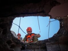 Kehidupan di Timur Tengah: Iran mengatakan mereka belum menggunakan senjata tercanggihnya