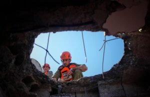 Kehidupan di Timur Tengah: Iran mengatakan mereka belum menggunakan senjata tercanggihnya