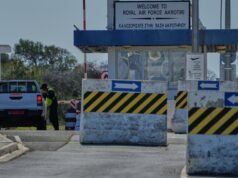 Kemarahan meningkat di Siprus atas kehadiran pangkalan militer Inggris di pulau tersebut.