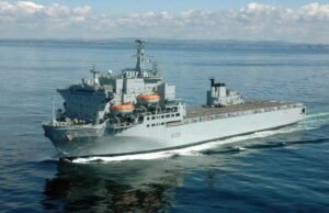 Angkatan Laut Inggris menarik RFA Argus dari layanan