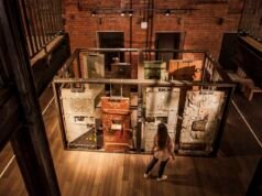 Di Rusia, penulisan ulang sejarah membuka babak baru hampir setiap hari. Dan dengan santainya terus menghapus bagian-bagian tertentu dari sejarah negara tersebut, dimulai dengan penindasan massal pada masa Soviet