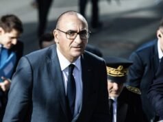 Menteri Dalam Negeri Laurent Nuñez menyerukan pasukan keamanan di Prancis untuk “waspada” setelah serangan di Timur Tengah