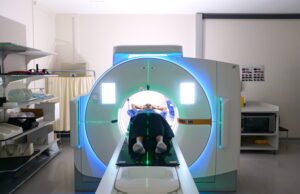 Di Axel MedTech: 12 tahun perjuangan untuk mengamankan pencitraan medis buatan Perancis