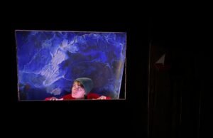 Warna biru peta dunia oleh Zoé Lizot