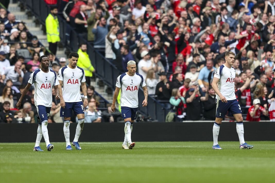 Tottenham Hotspur vs Nottingham Forest – Liga Premier