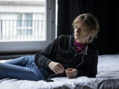 Maëlle Dequiedt dalam “FWD: CHANTAL”