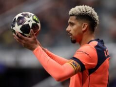 Bek Barcelona marah atas keputusan wasit yang berujung pada gol Newcastle: ‘Saya tidak mengerti aturannya’