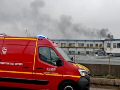 Ostwald. Korban serangan jantung di tengah jalan dan berhasil diselamatkan rekannya, Satpol PP tidak selamat