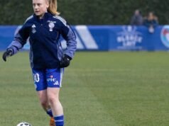 Sepak bola. Striker Racing Club de Strasbourg Amber Barrett menantang Les Bleues