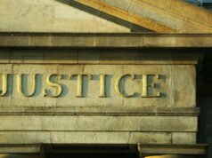 Selama persidangan, ibu dan nenek menyangkal adanya pembunuhan bayi