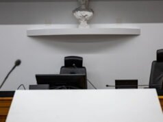 Isère. Remaja berusia 30 tahun, yang meminta foto telanjang seorang gadis berusia 12 tahun, berkata: “Awalnya saya tidak mau….”