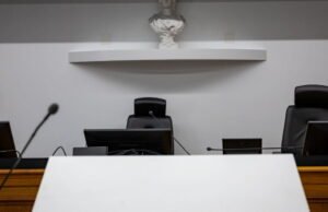 Isère. Remaja berusia 30 tahun, yang meminta foto telanjang seorang gadis berusia 12 tahun, berkata: “Awalnya saya tidak mau….”