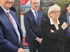 Menteri Angkatan Bersenjata di jantung lokasi yang strategis untuk produksi hulu ledak nuklir