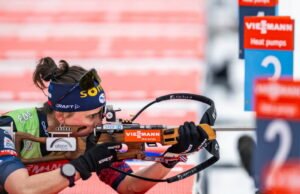 Piala Dunia. Dengan pukulan sempurna terakhirnya, Julia Simon memenangi start massal dari Kontiolahti, mengungguli Elvira Oeberg