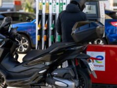 Alami perang di Timur Tengah. TotalEnergies menaikkan batas atas harga solar menjadi 2,09 euro per liter