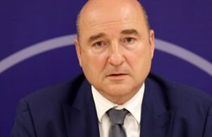 sembilan wanita di antara mereka yang ditangkap