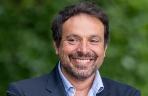 “Kami mengharapkan kepergiannya,” ungkap aktris Hélène de Fougerolles