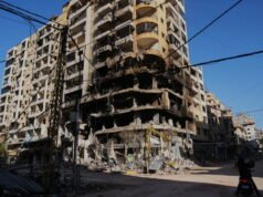 Alami perang di Timur Tengah. Macron membentuk dewan pertahanan baru, setidaknya empat orang tewas setelah serangan di Irak