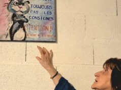 Illkirch-Graffenstaden. “Kesal” dengan keadaan ruang sampah di gedungnya, dia memamerkan lukisannya di sana untuk mendorong orang-orang agar menghormati tempat tersebut.