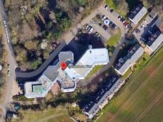 seorang tetangga mengajukan pengaduan ke pusat bersalin karena adanya gangguan