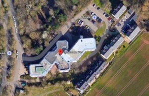 seorang tetangga mengajukan pengaduan ke pusat bersalin karena adanya gangguan