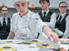 di jantung final nasional kejuaraan hidangan penutup Prancis di Gérardmer