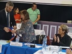 Vosges. Thaon-les-Vosges: Cédric Haxaire, walikota, dan dewannya secara resmi dilantik