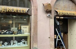 Colmar. Toko perhiasan Roelly dirampok di tengah malam dengan mobil ram