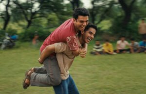 Tamasya bioskop. Seorang pemuda India