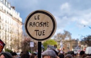 Perusahaan. Kejahatan rasis, xenofobia, atau anti-agama meningkat sebesar 5% pada tahun 2025