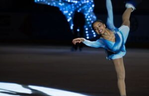 Seluncur indah. Sebagai pasangan dalam hidup dan di atas es, Alsatian Aurélie Faula memimpikan Olimpiade 2030 bersama rekannya Théo Belle