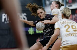 pemenang di Paris, yang hanya menderita satu kekalahan, Strasbourg ATH menawarkan kemenangan modal dalam perlombaan untuk mempertahankannya