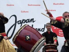 Musim Semi Jepang datang ke kota dengan kecepatan penuh