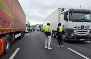 tidak ada lagi blokade, namun lalu lintas di sekitar Wina masih sulit