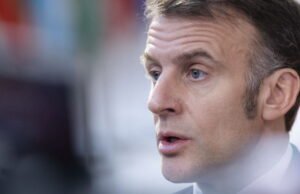 Alami perang di Timur Tengah. Macron ‘mengutuk’ keputusan polisi Israel yang mencegah patriark Latin itu untuk salat