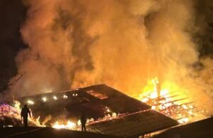 Haute-Savoie. Sebuah chalet dan peternakan dilalap api di Manigod