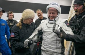 Astronot Mike Fincke membahas kehilangan kemampuan bicaranya yang tiba-tiba di ISS