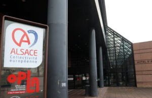 Timur Besar. Keluarnya dari Alsace disahkan oleh para deputi di komite