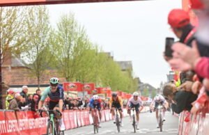 Penyalahgunaan. “Ini hari yang sempurna, semuanya baik-baik saja”… Gautherat mencicipi Paris-Camembert-nya