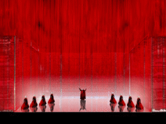 Stefano Poda mengarahkan Le Villi, opera balet Puccini