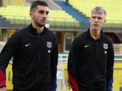 Barcelona sedang mempertimbangkan perpindahan pemain untuk mengamankan target pertahanan utama mereka, dengan dua nama sedang dipertimbangkan