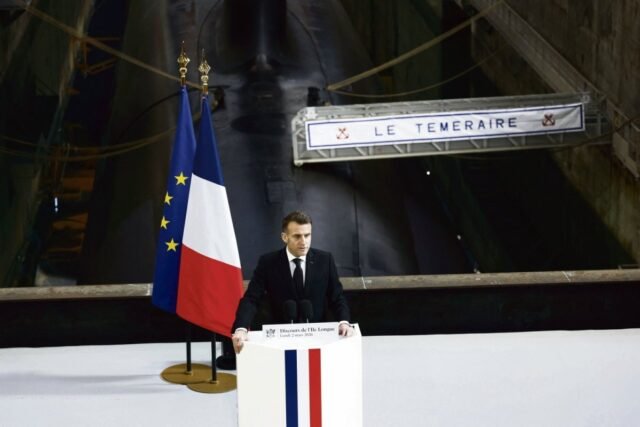 web-Macron_c8e0a2.jpg