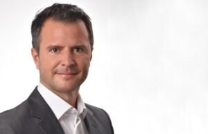 Xavier Moreau menggantikan Solène Grange di divisi pelatih dan bus Iveco France